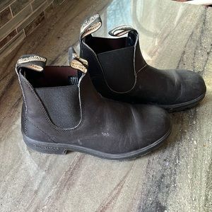 BLUNDSTONE 4 1/2 (7 1/2) BOOTS